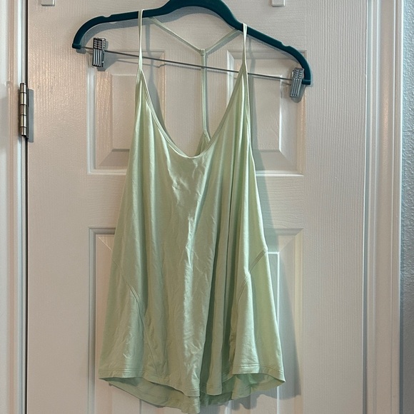 lululemon Modal-Silk Yoga Tank Top
Kohlrabi Green Women’s 10 Running Workout - Picture 2 of 6